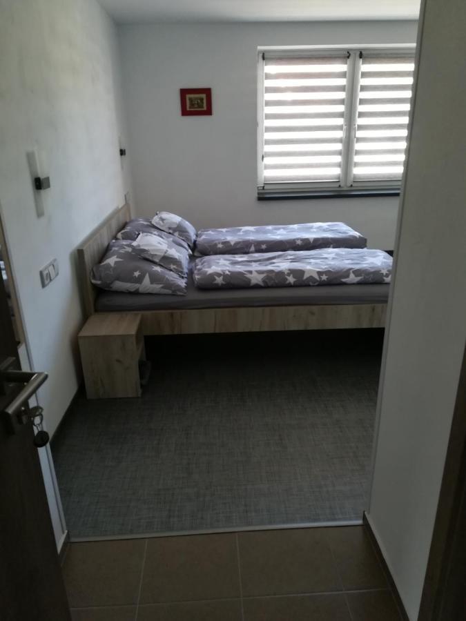 Penzion Sapara Velke Bilovice Bagian luar foto