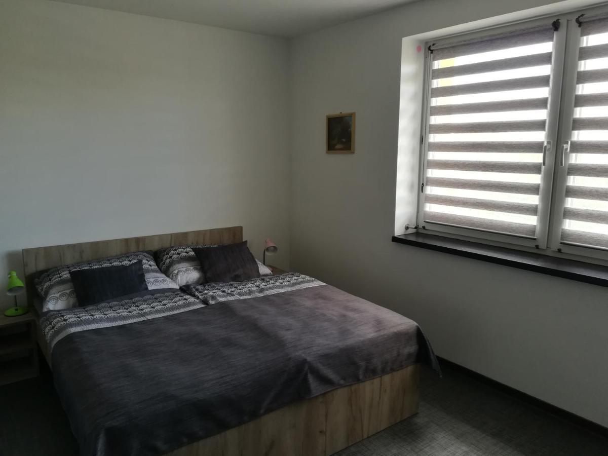 Penzion Sapara Velke Bilovice Bagian luar foto